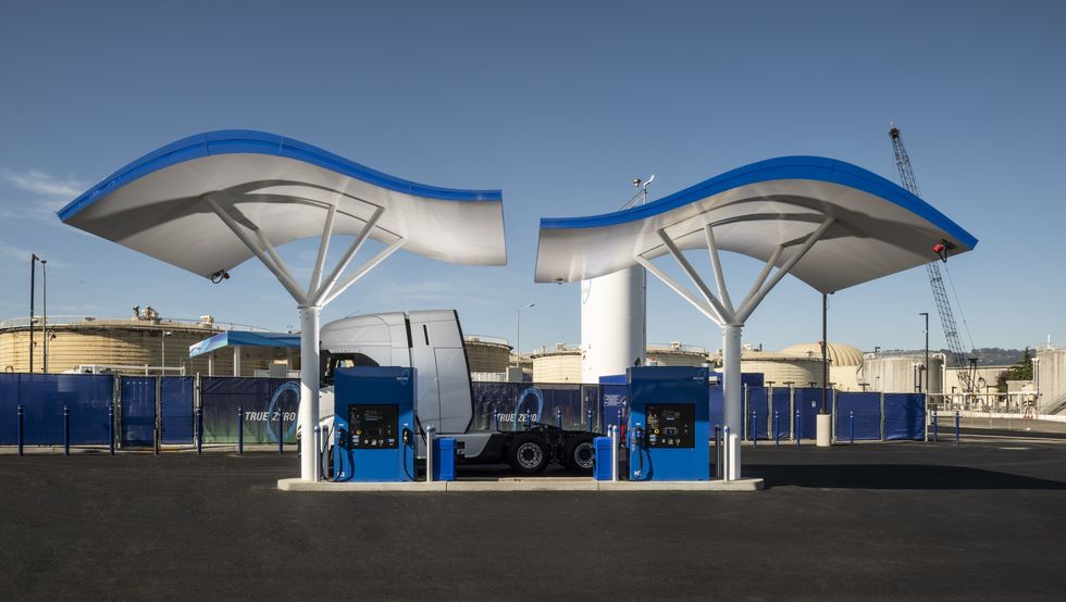 Firstelement-Wasserstoffstation für leichte Nutzfahrzeuge im Hafen von Oakland