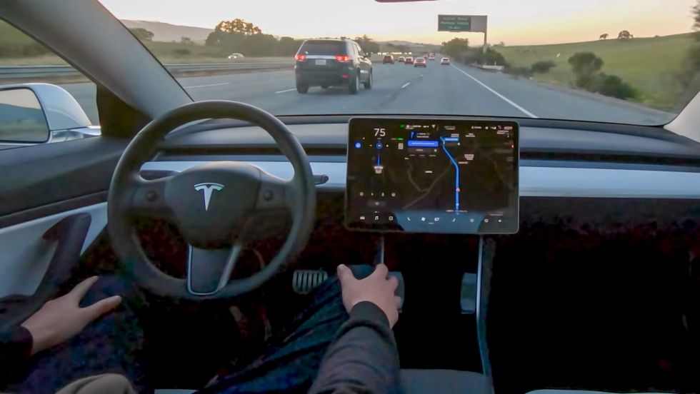 Tesla völlig selbstfahrend